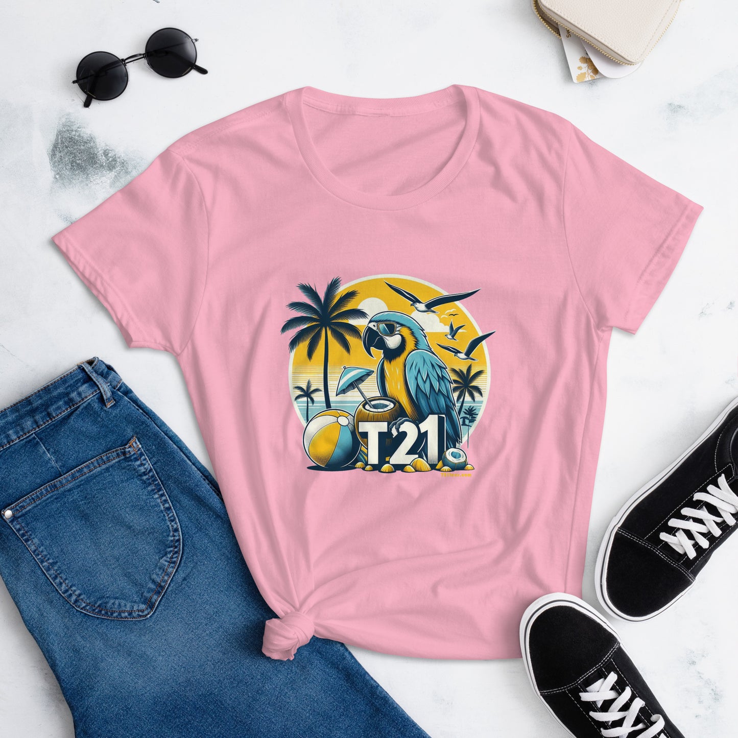 T21 "Coconut Island" - Women's Fashion-fit Short Sleeve T-shirt